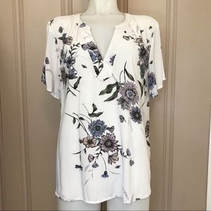 Old Navy Short Sleeve Floral Blouse XL